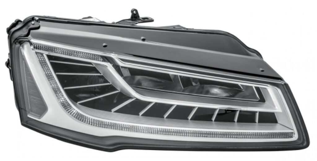 Hella priekšējais lukturis Audi A8/S8 (4H, D4 restailings) 2013–2018, labā puse, pilns LED. OE 4H0941774B
